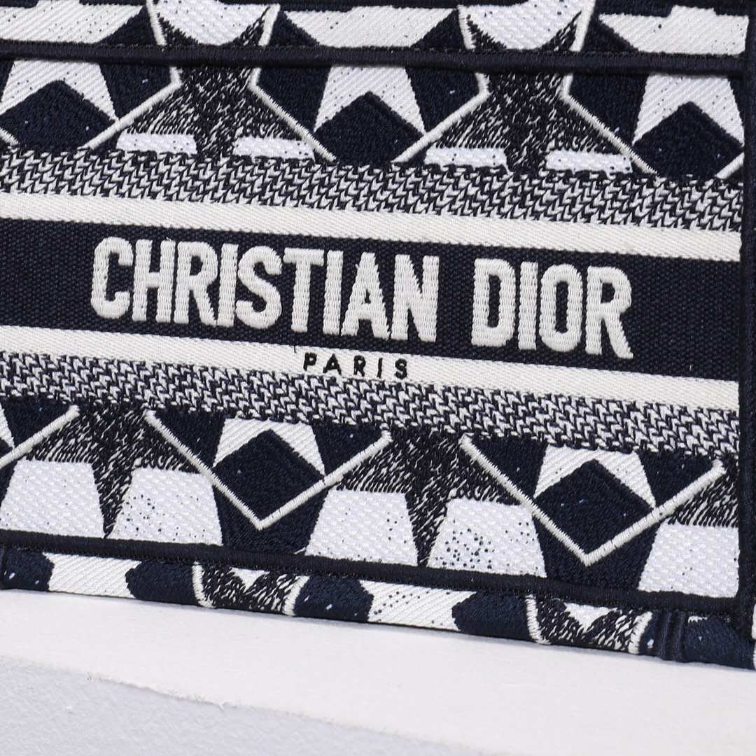 D*or book tote mini