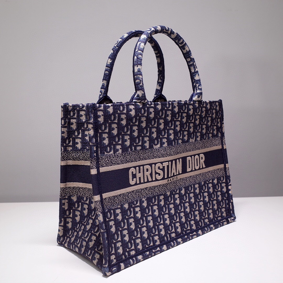 D*or book tote