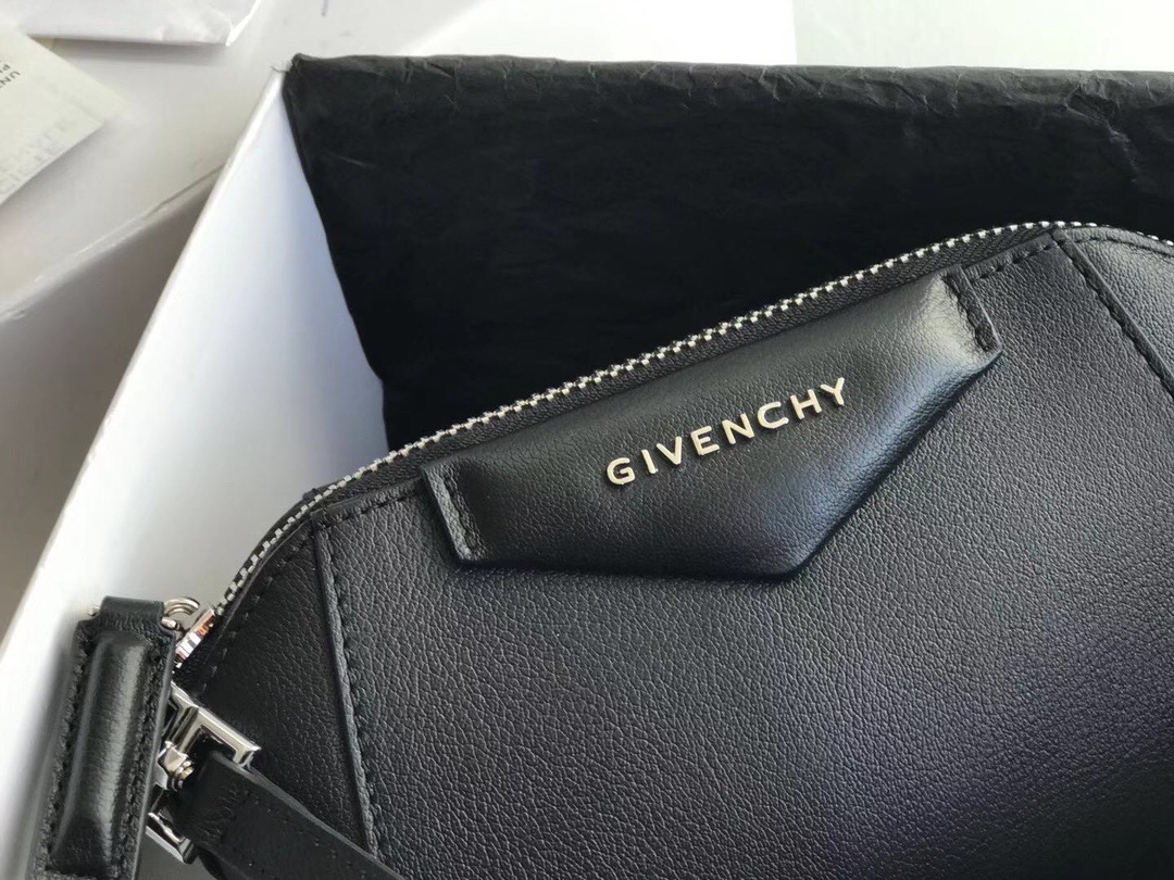 Givenchy Antigona