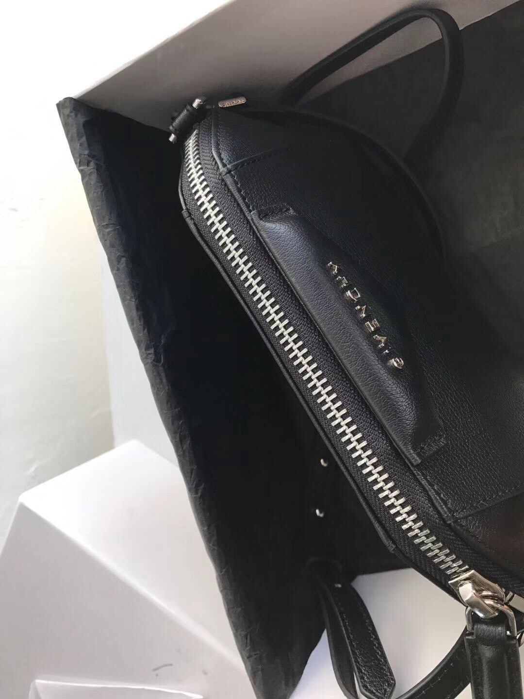 Givenchy Antigona