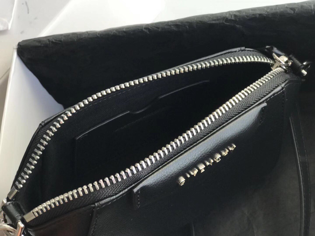 Givenchy Antigona