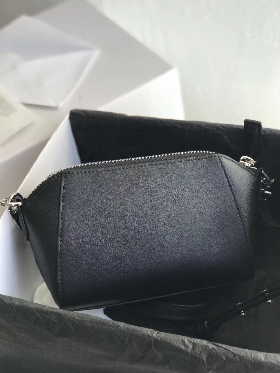 Givenchy Antigona