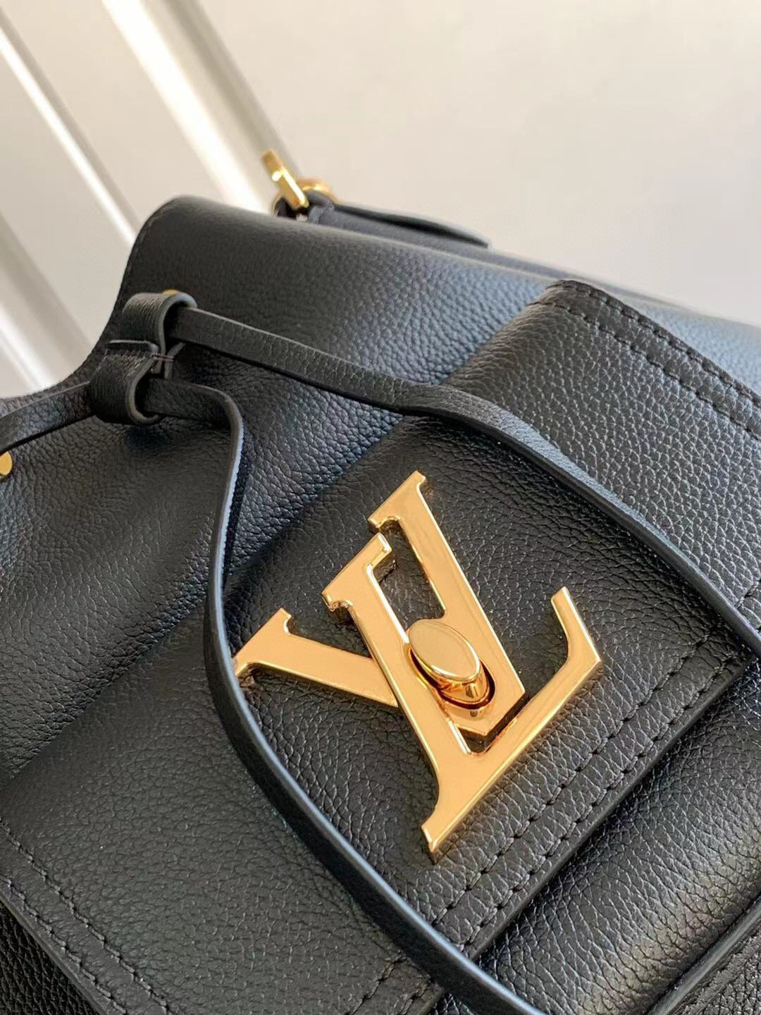 l**is V*t*n lockme bucket