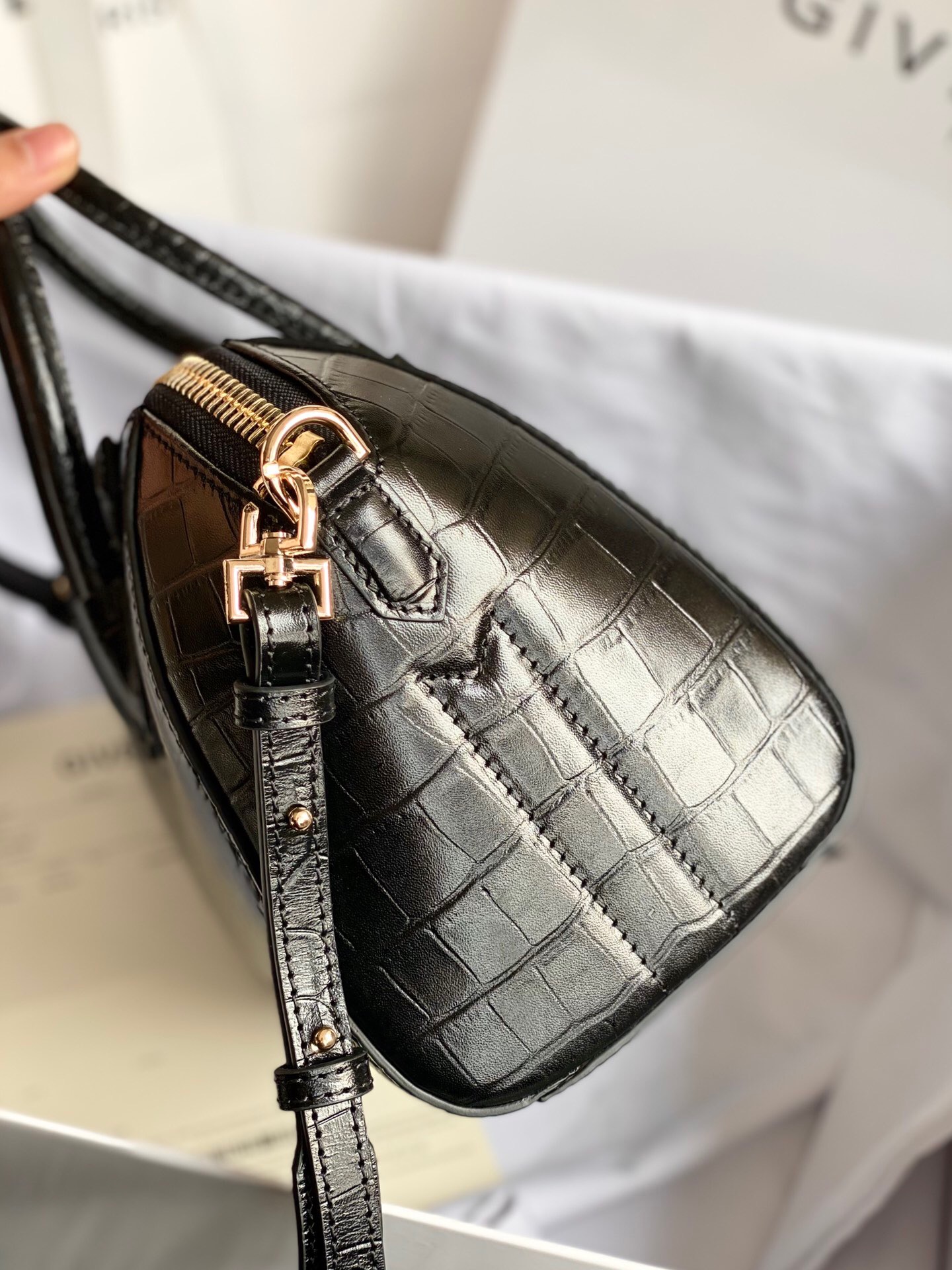 Givenchy Antigona Mini