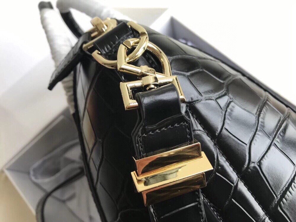 Givenchy Antigona Small