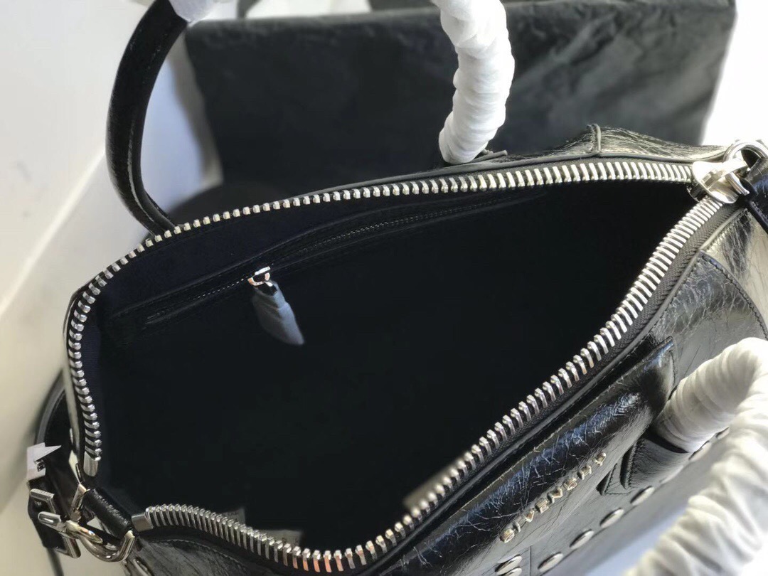 Givenchy Antigona Small