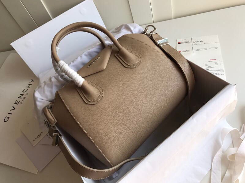 Givenchy Antigona Small