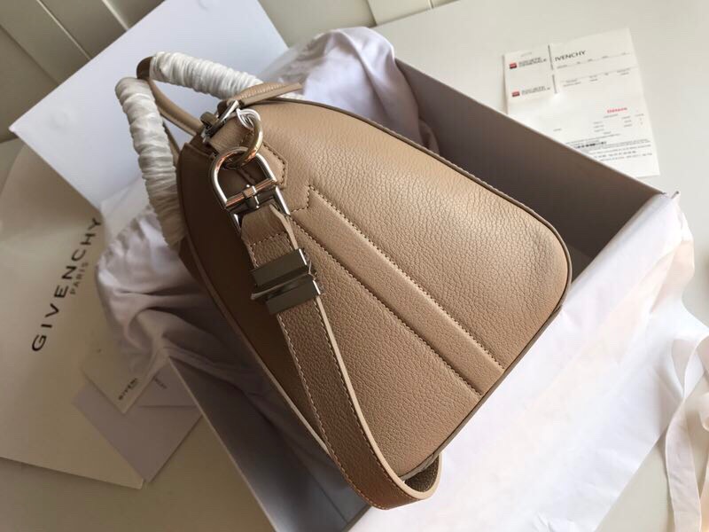 Givenchy Antigona Small