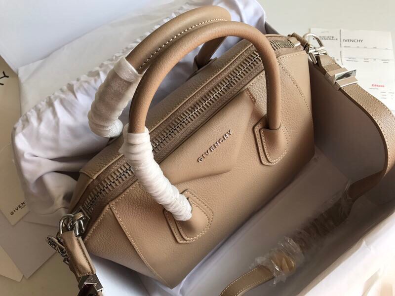 Givenchy Antigona Small