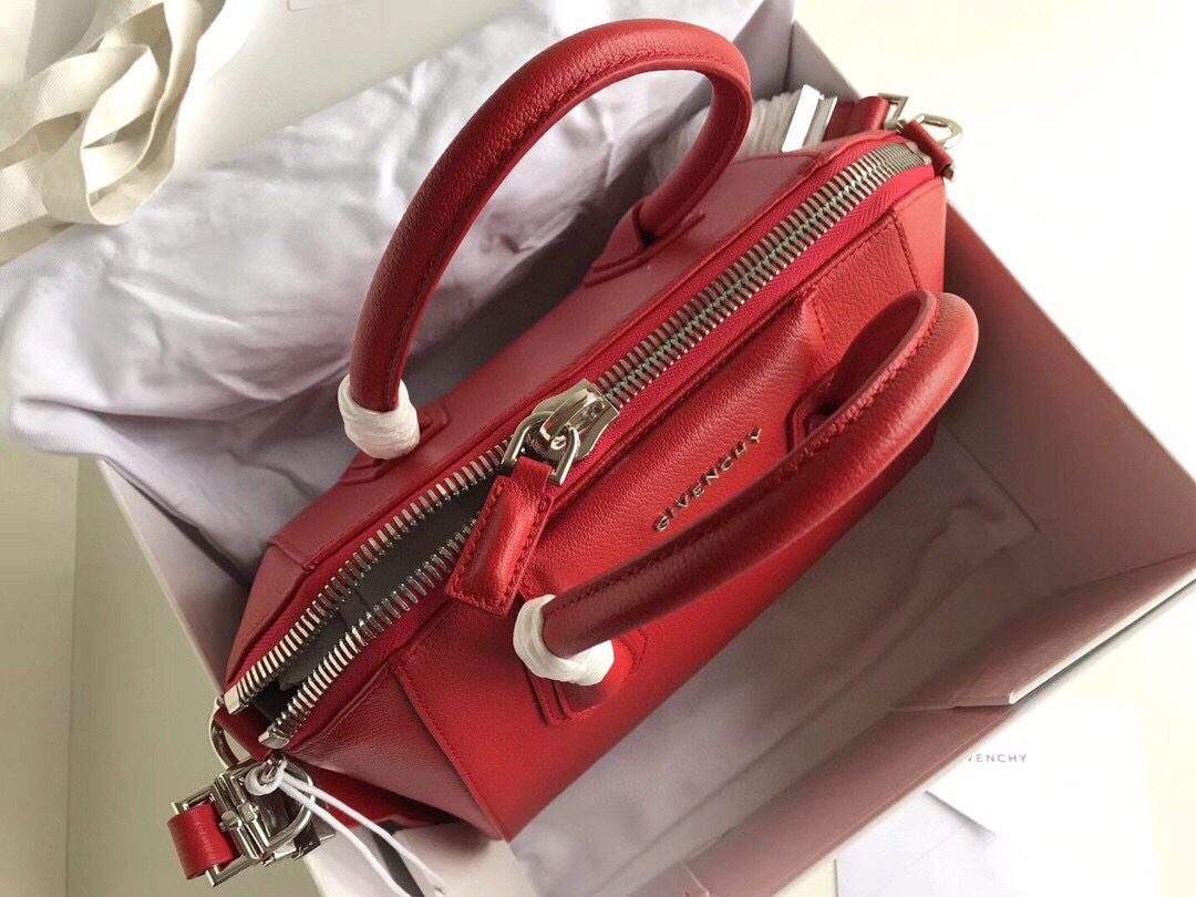 Givenchy Antigona Small