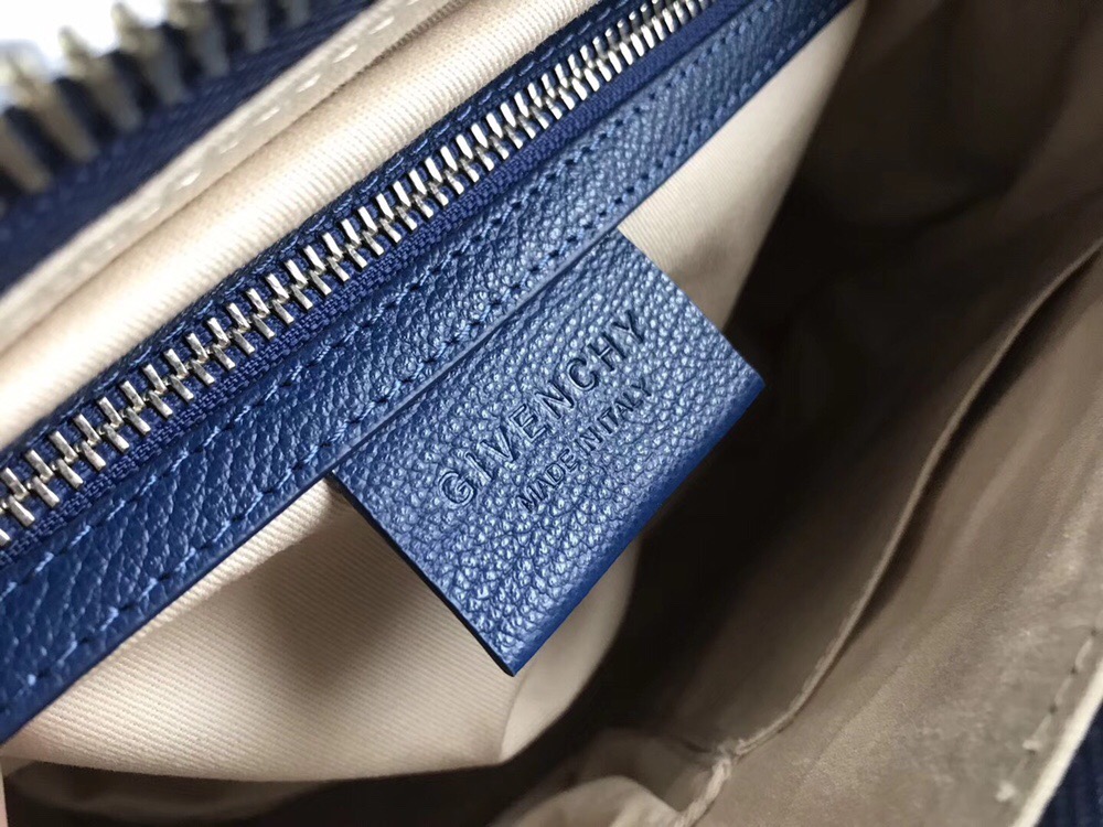 Givenchy Antigona Small