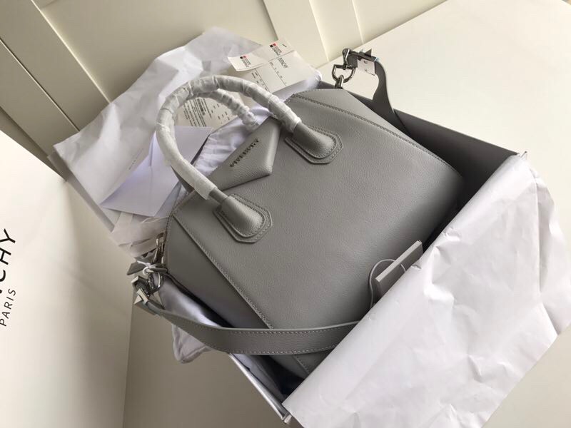 Givenchy Antigona Small