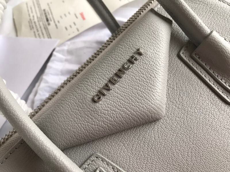 Givenchy Antigona Small