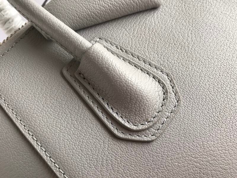 Givenchy Antigona Small