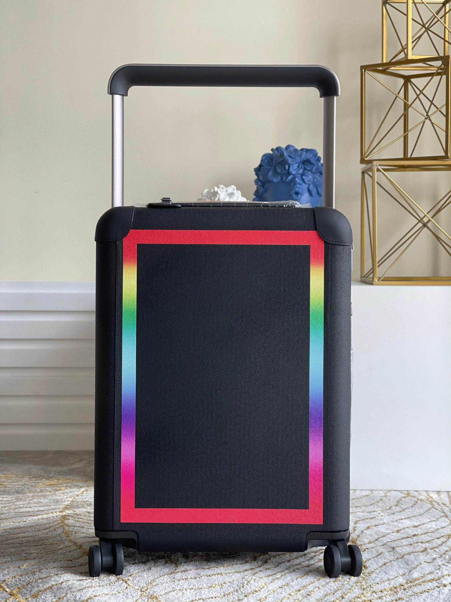 l**is V*t*n travel box