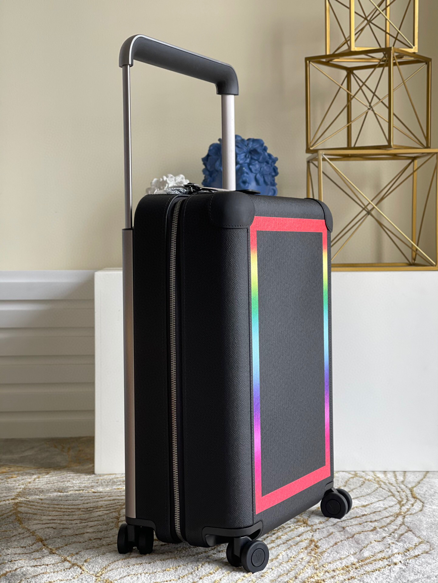 l**is V*t*n travel box