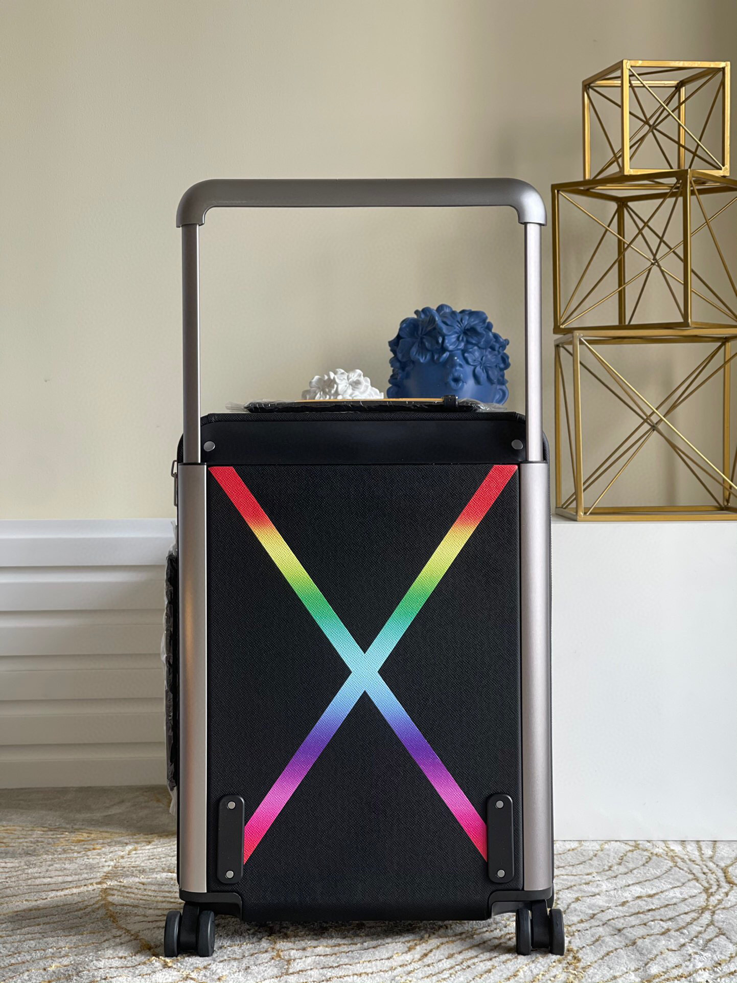 l**is V*t*n travel box