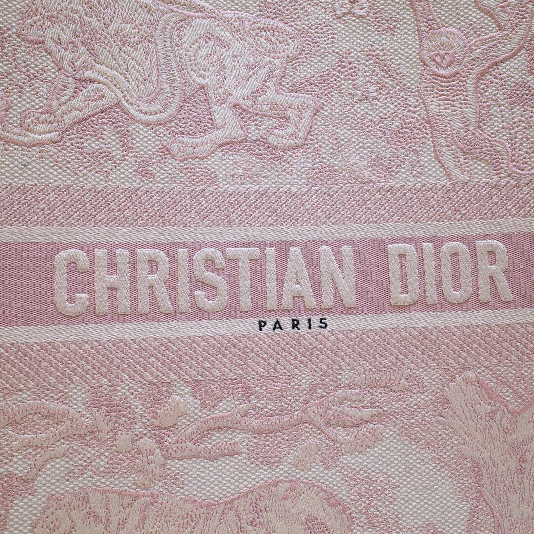 D*or book tote