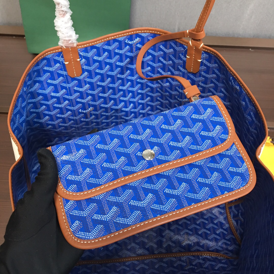 Go*ard tote