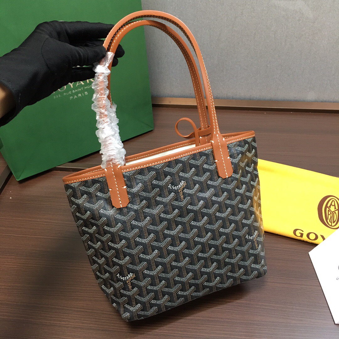 go*ard saint L**is mini tote