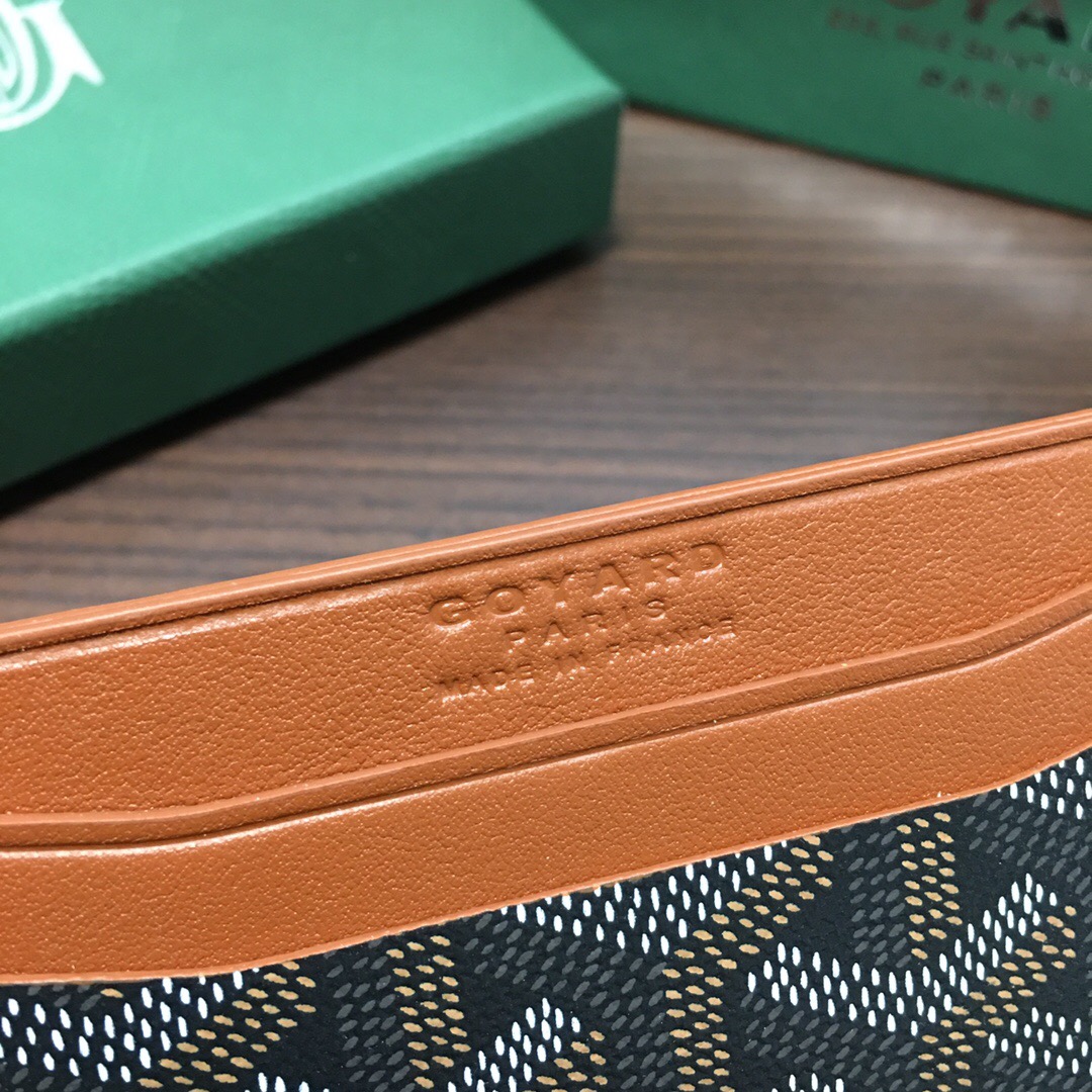 Go*ard card holder