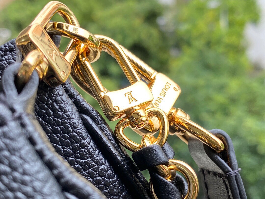 l**is V*t*n multi pochette accessories