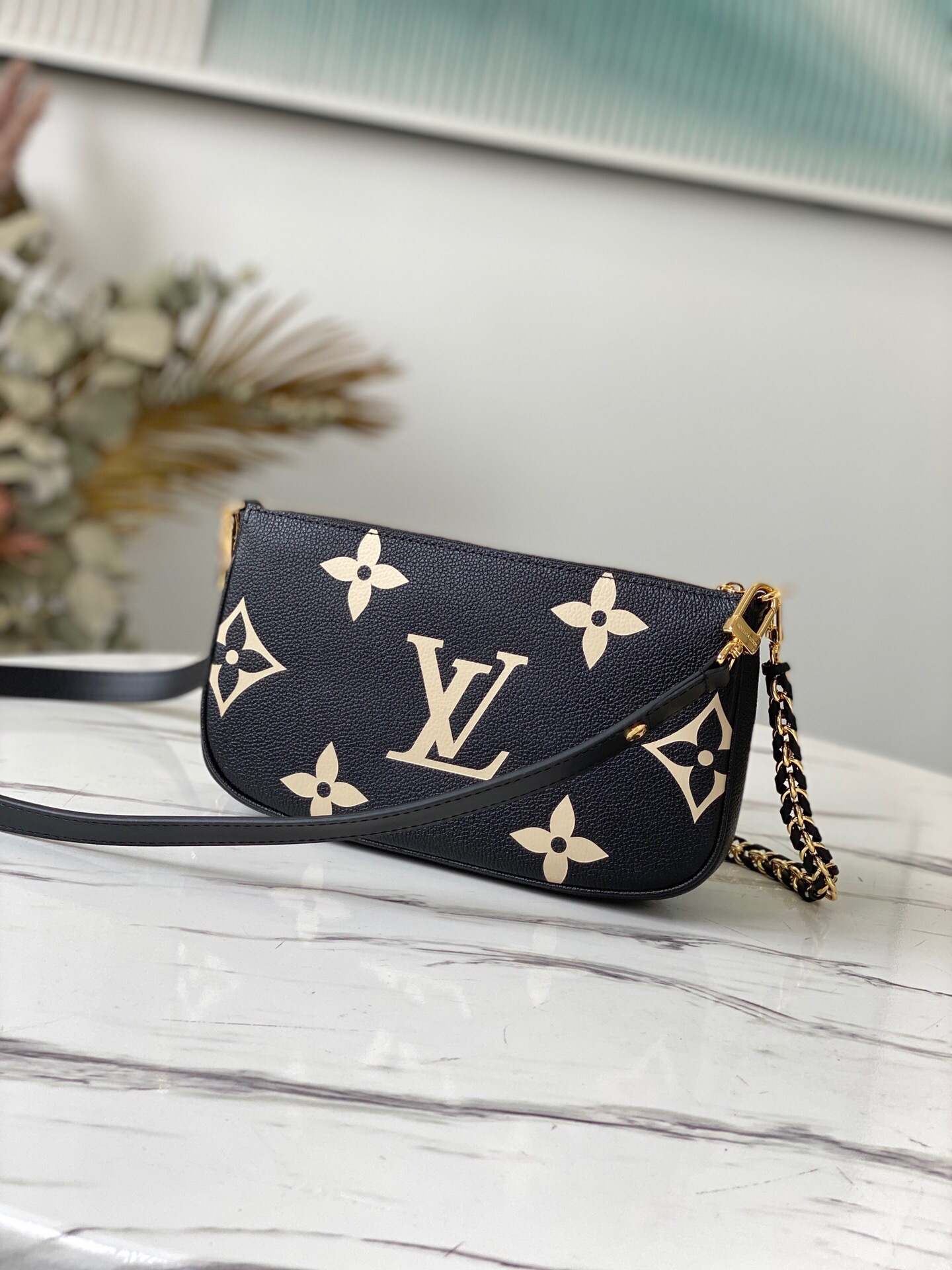 l**is V*t*n multi pochette accessories