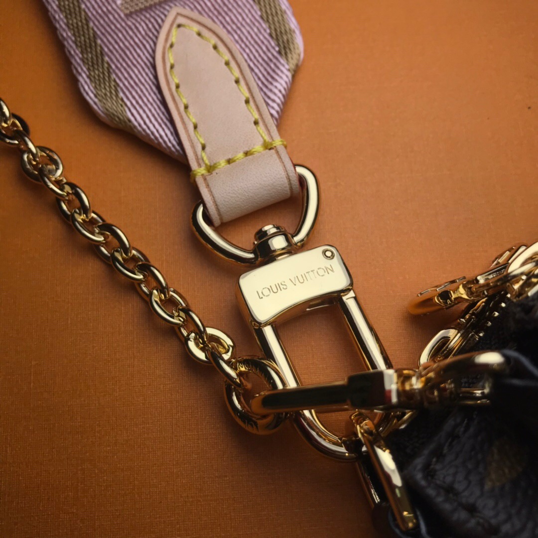 l**is V*t*n multi pochette accessories