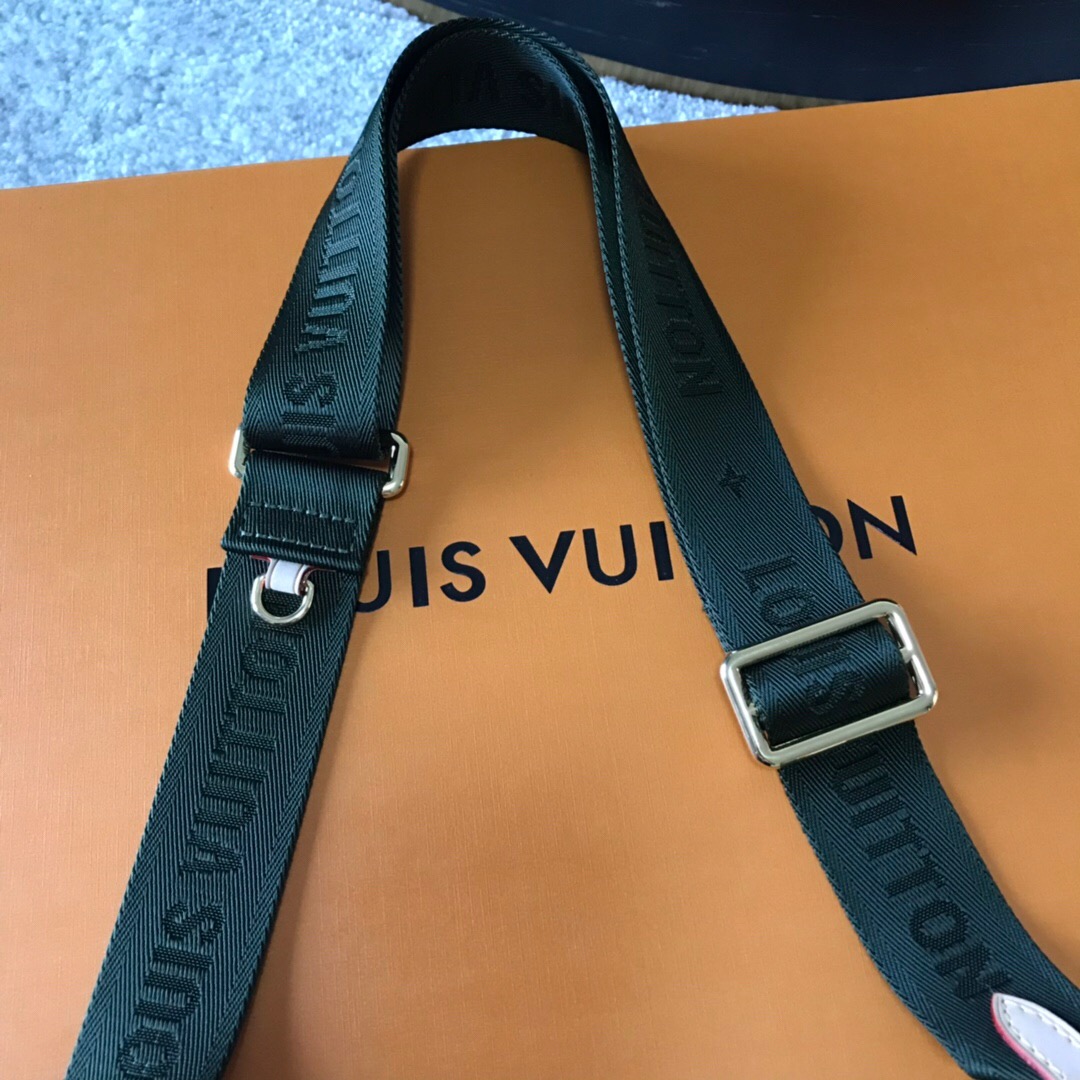 l**is V*t*n multi pochette accessories