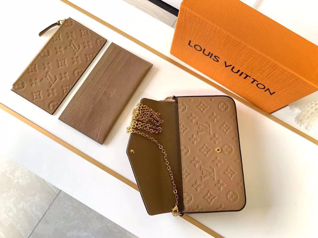 l**is V*t*n pochette felicie