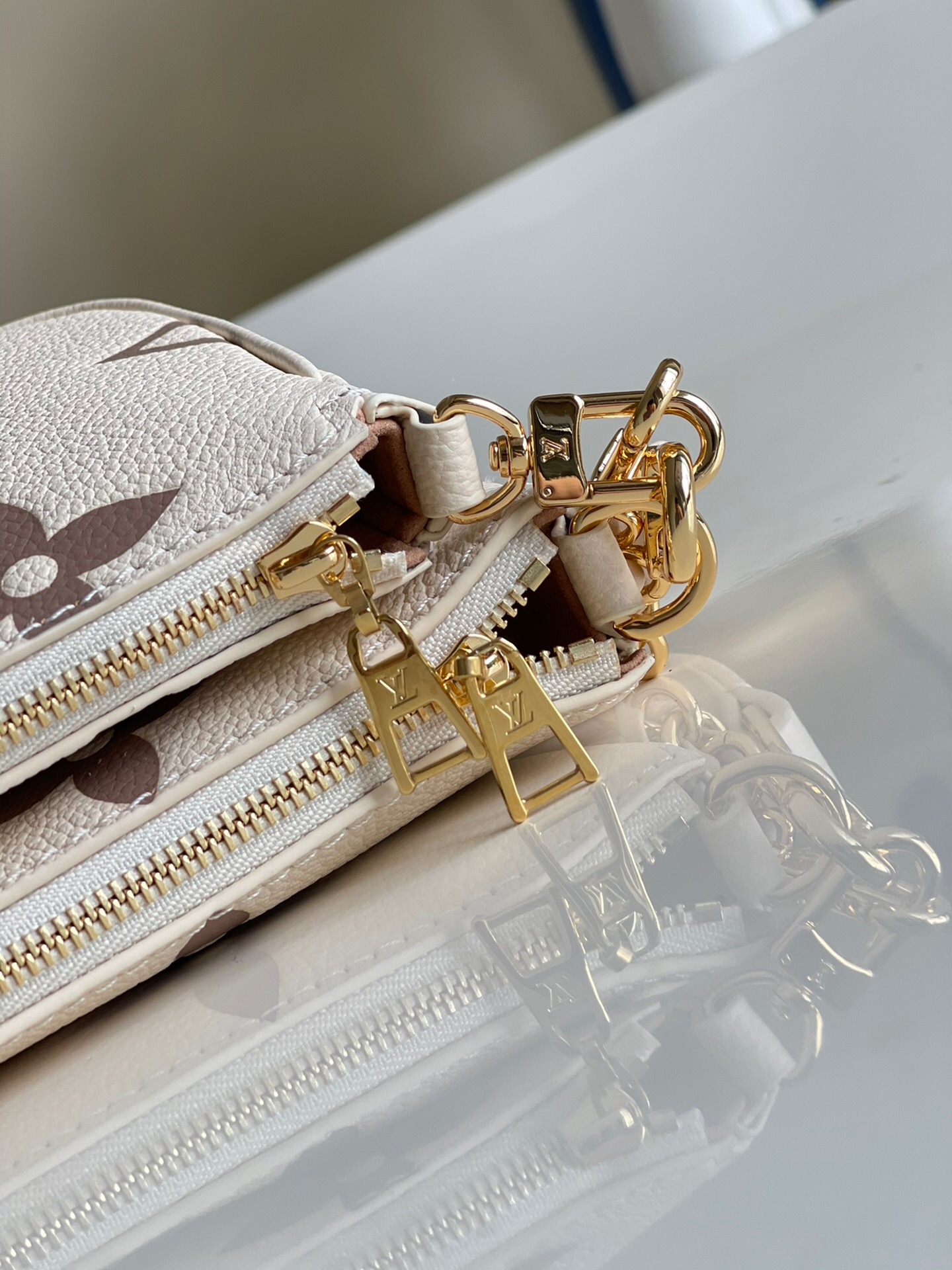 l**is V*t*n multi pochette accessories