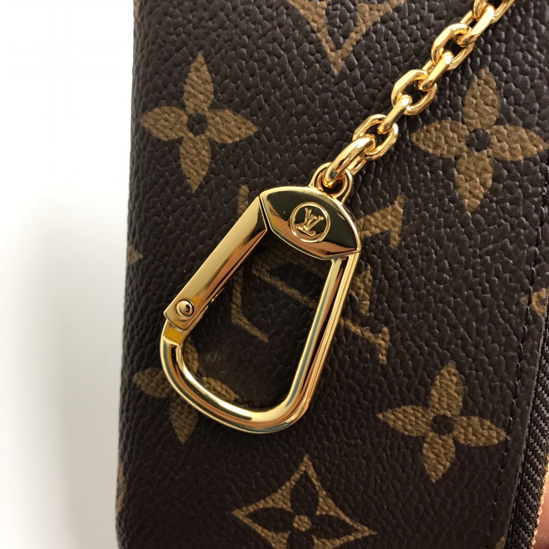 l**is V*t*n coin purse