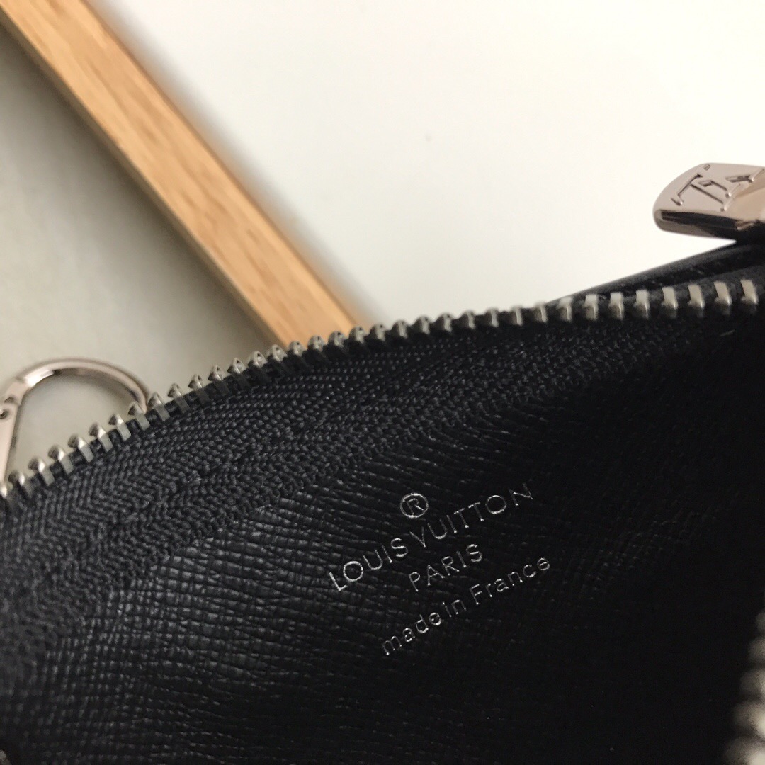 l**is V*t*n coin purse