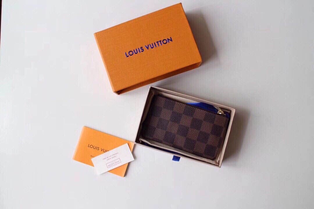 l**is V*t*n coin purse