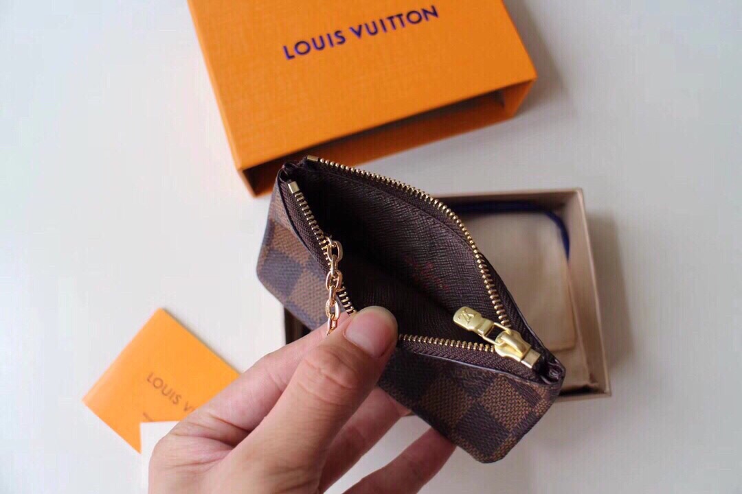 l**is V*t*n coin purse