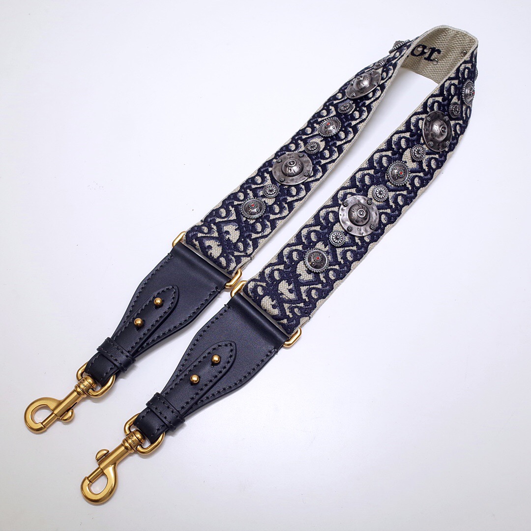 D*or shoulder strap