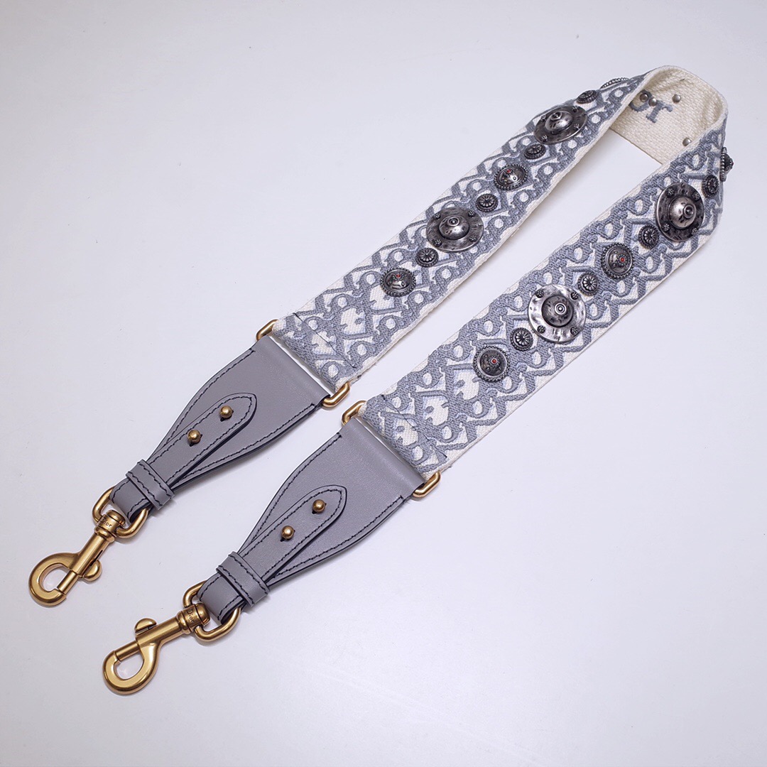 D*or shoulder strap