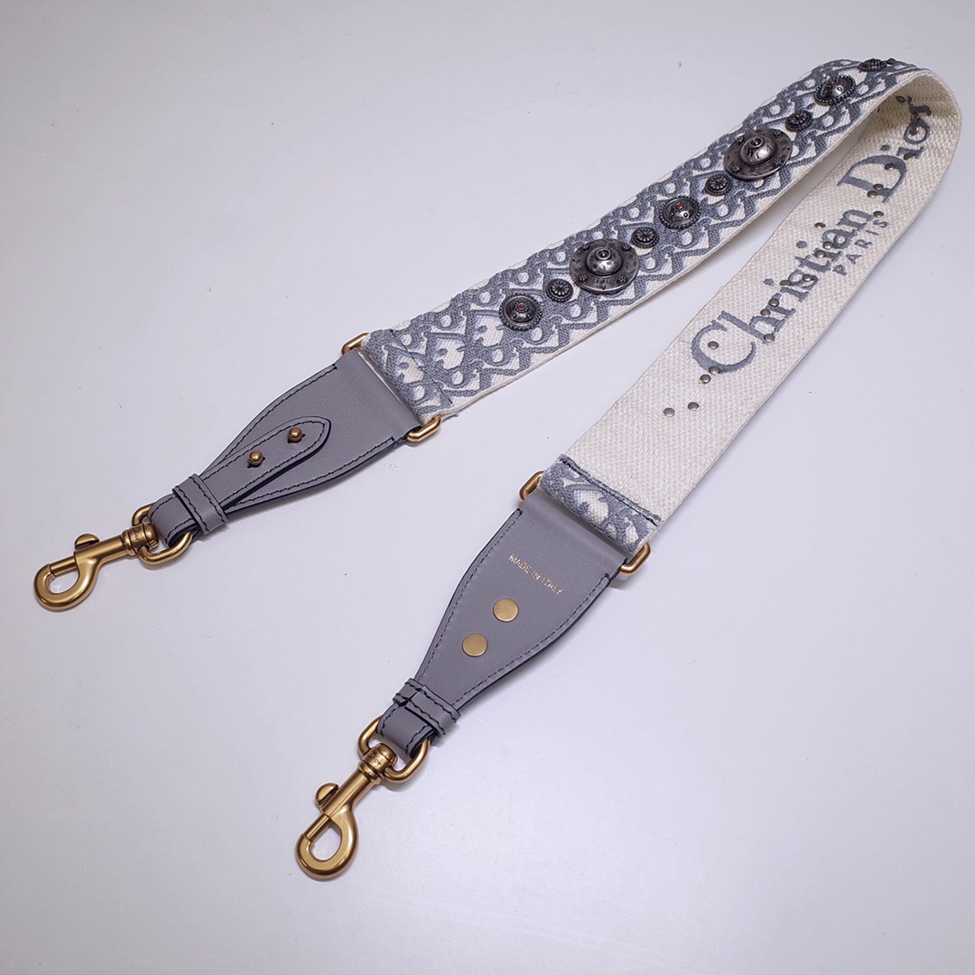 D*or shoulder strap