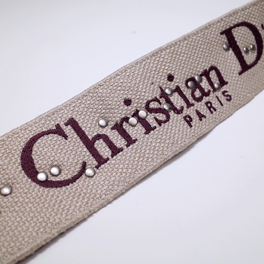 D*or shoulder strap