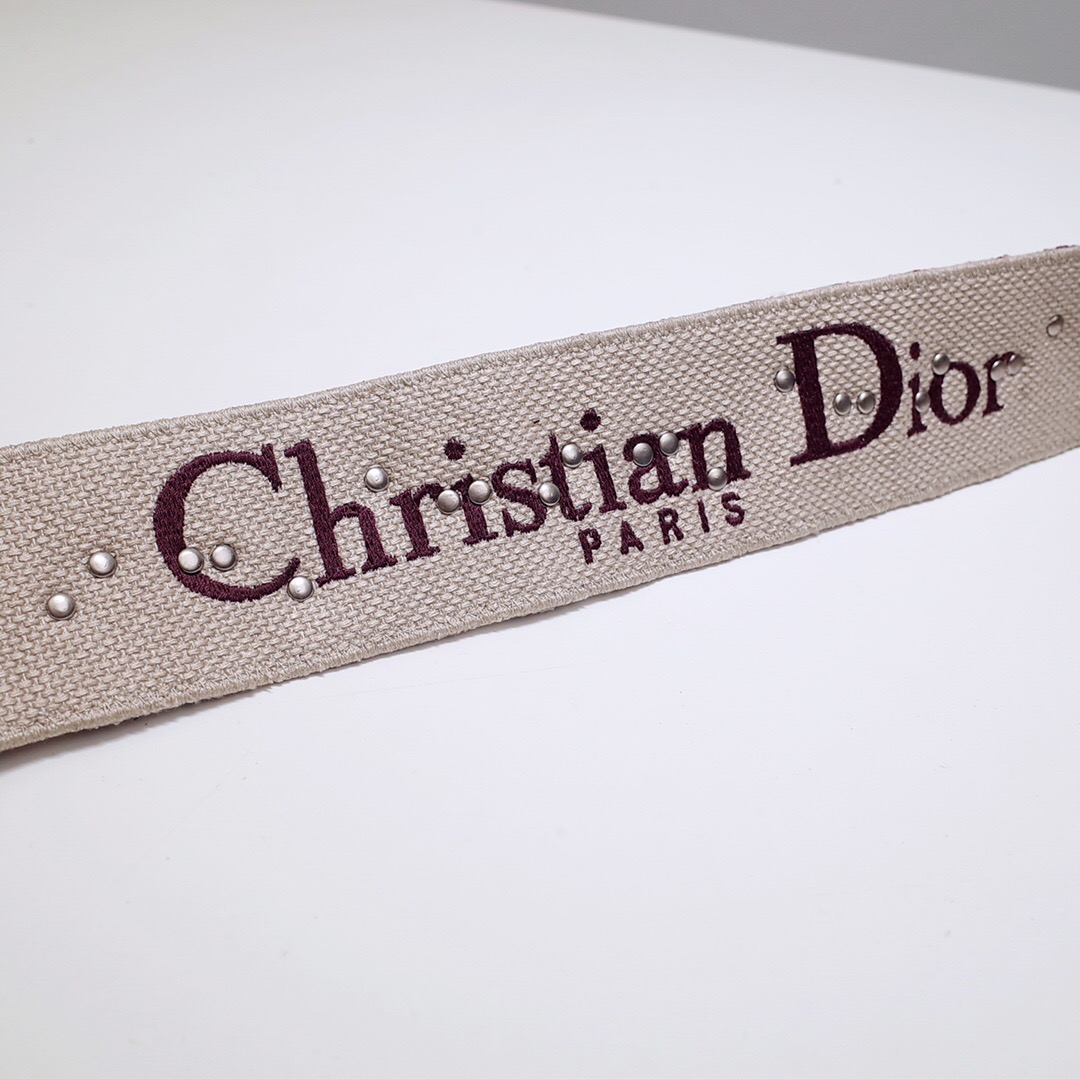 D*or shoulder strap
