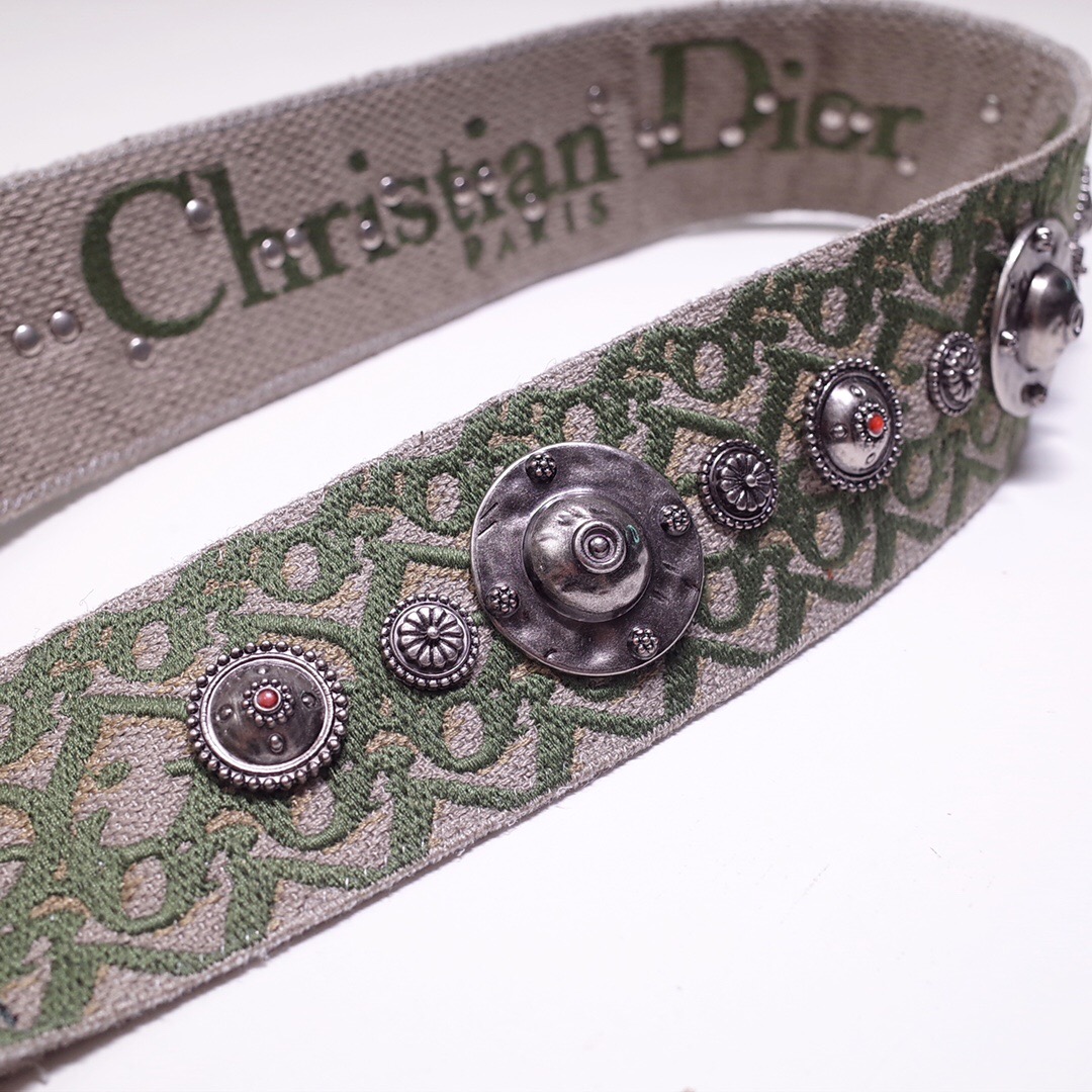 D*or shoulder strap