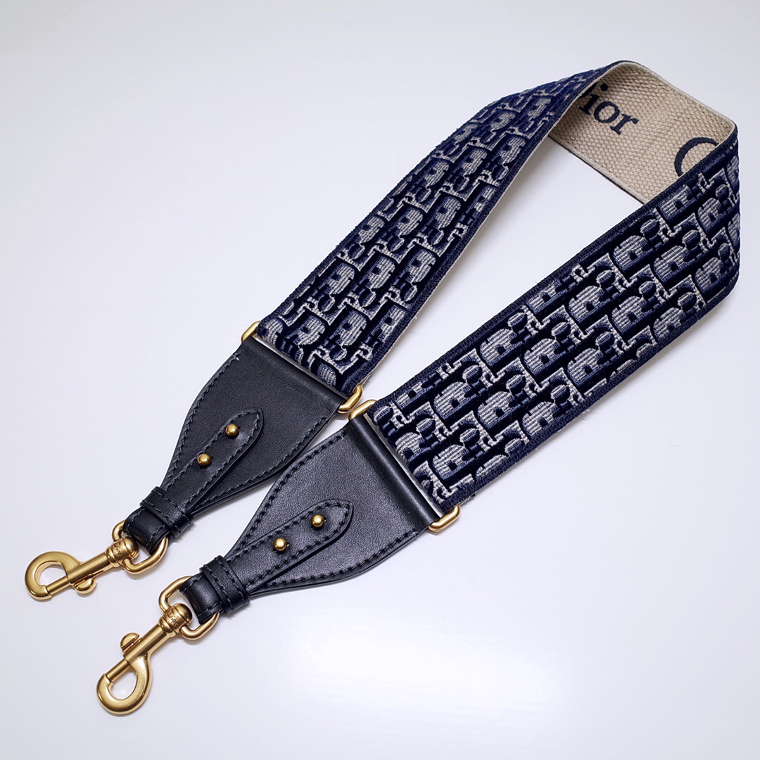 D*or shoulder strap