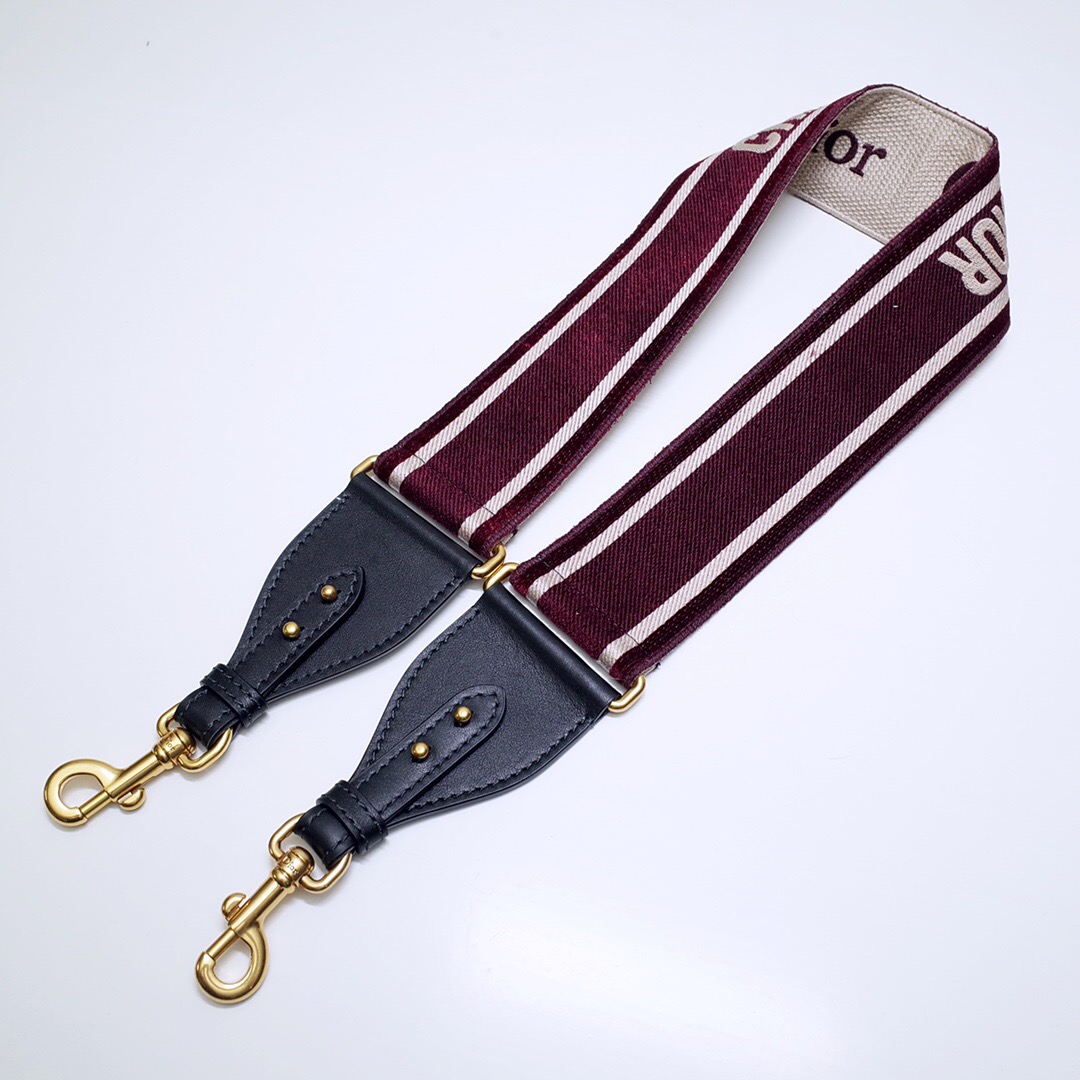 D*or shoulder strap