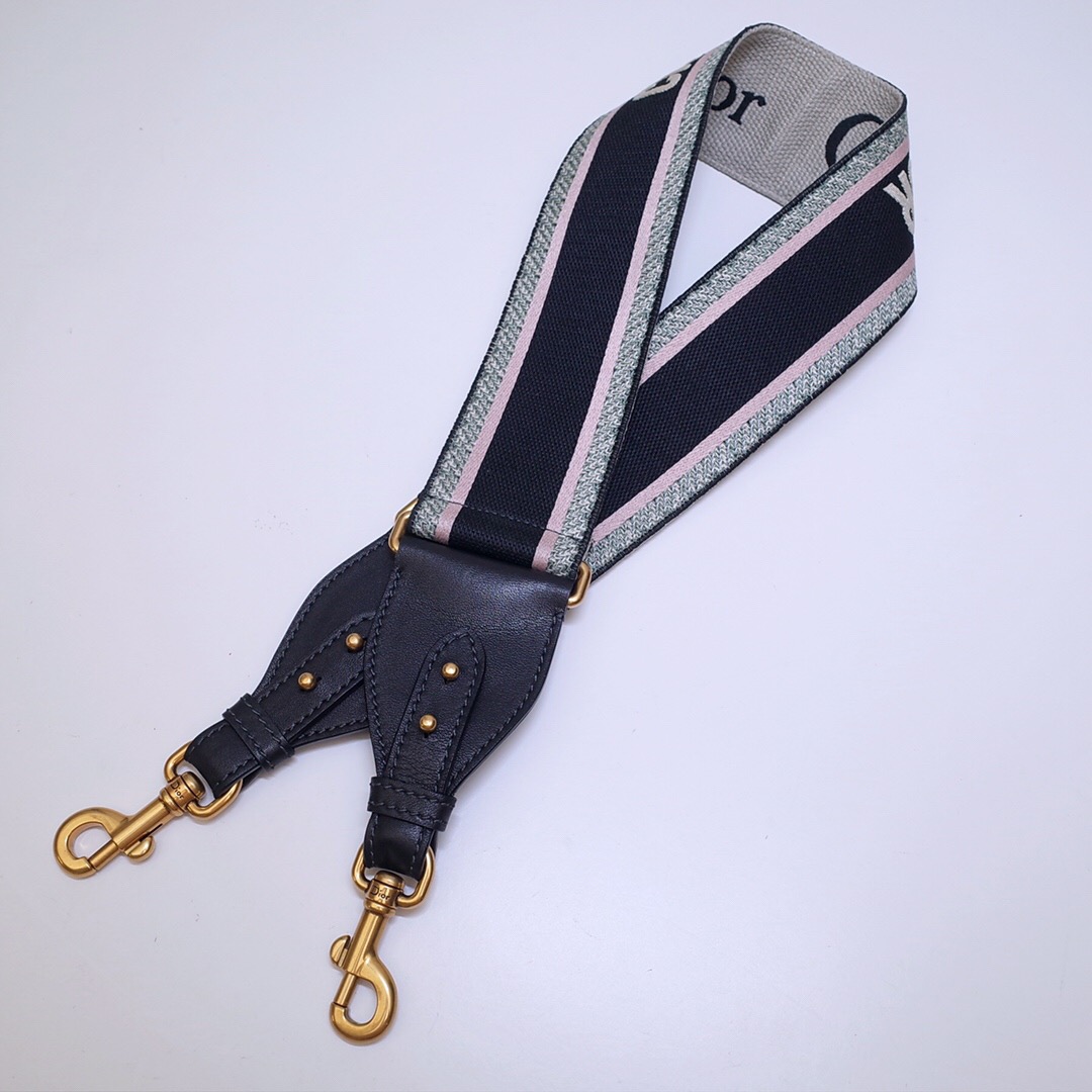 D*or shoulder strap