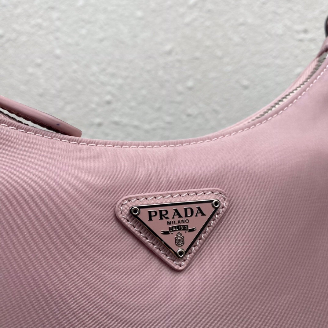 Pra*a nylon hobo