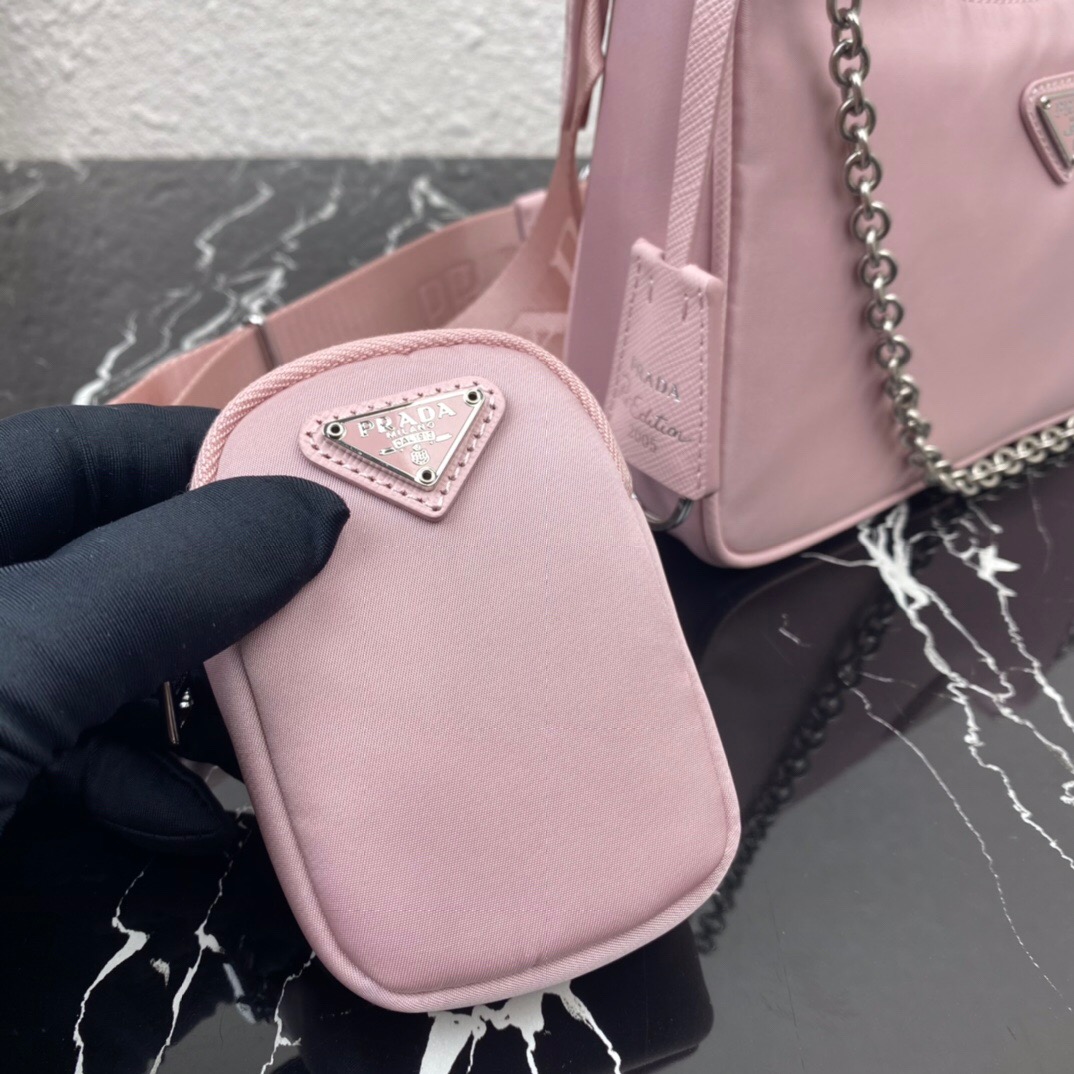 Pra*a nylon hobo