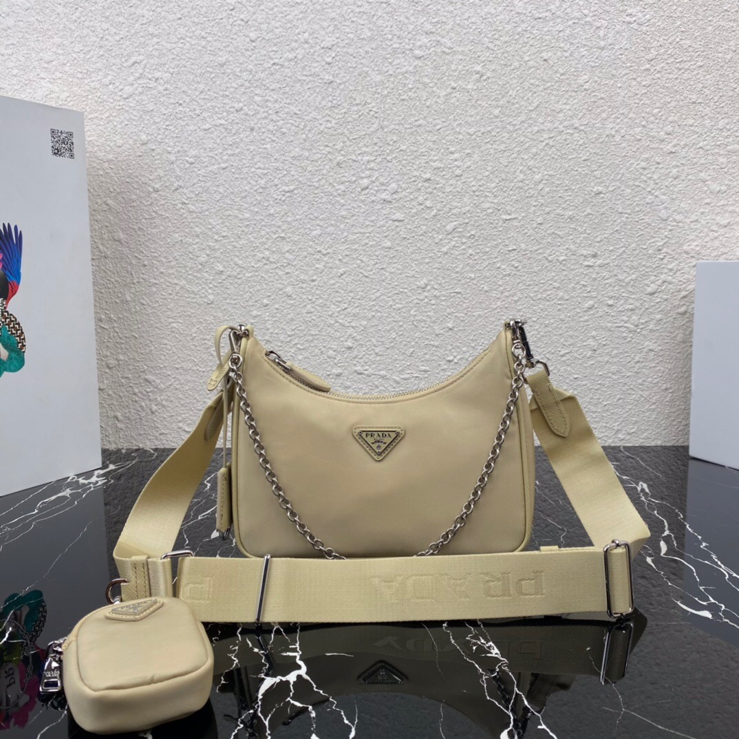 Pra*a nylon hobo