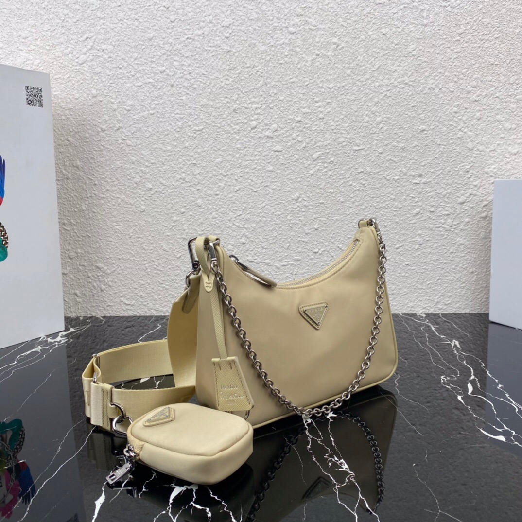 Pra*a nylon hobo