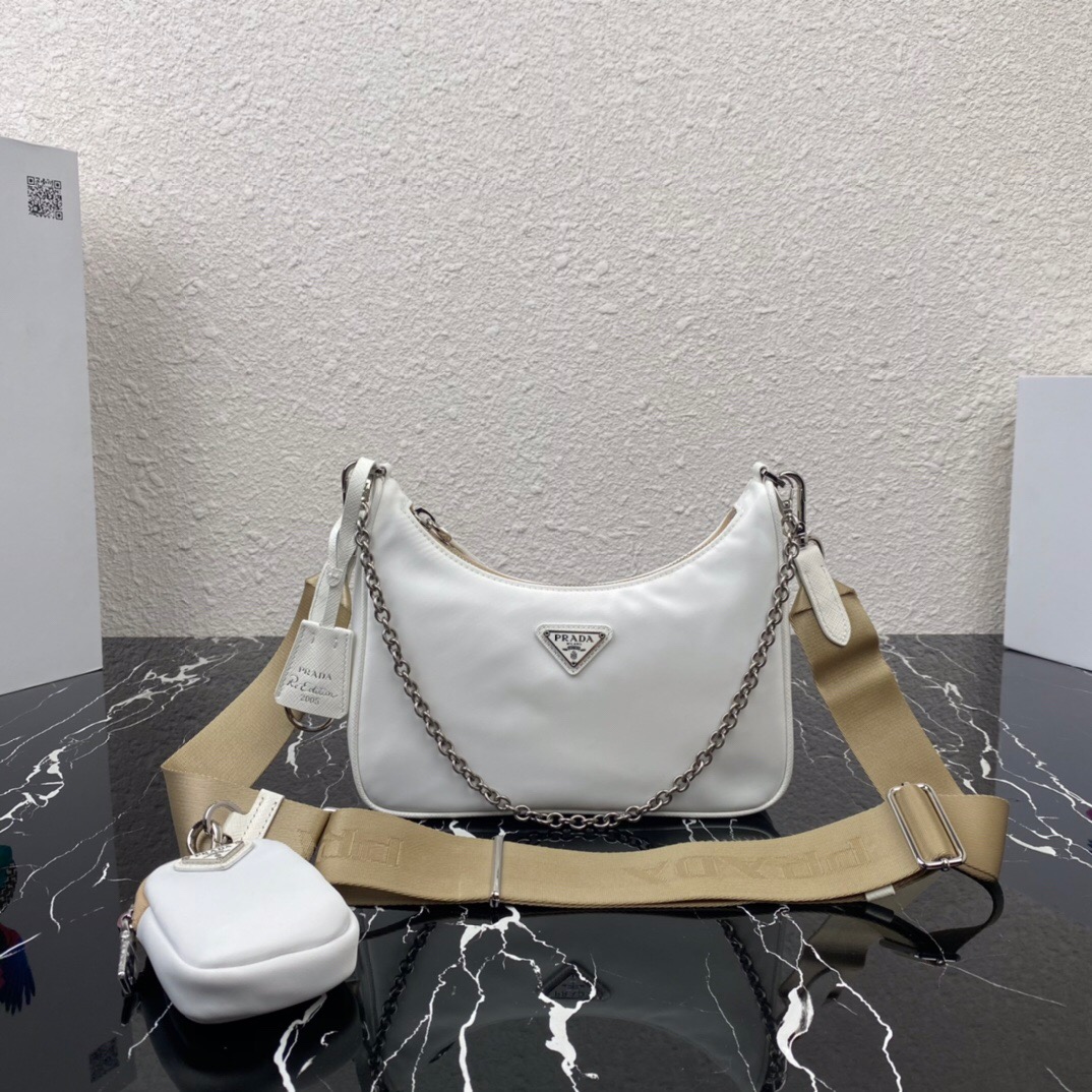 Pra*a nylon hobo