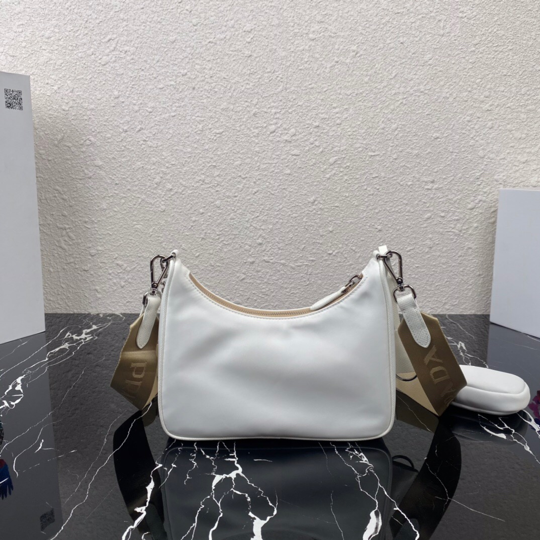 Pra*a nylon hobo